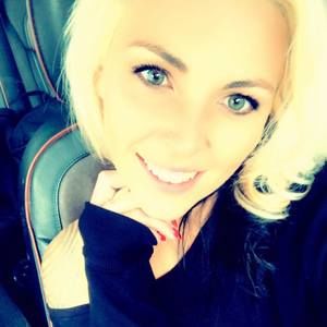 Meet your Posher, Dee